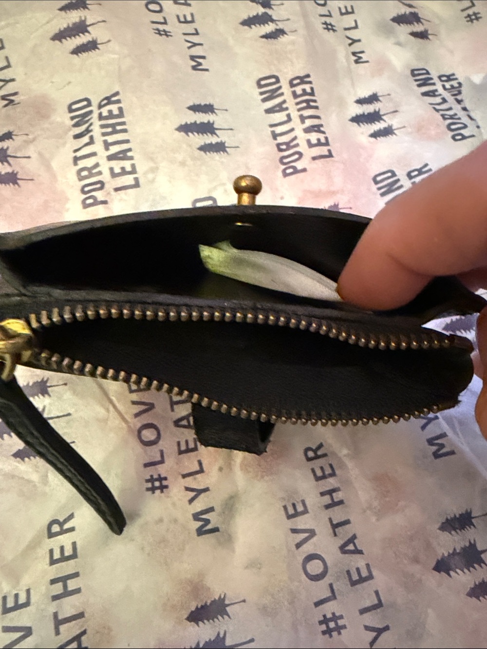 Madewell Compact Bi-Fold Wallets in Brown and Black leather - Picture 7 of 8